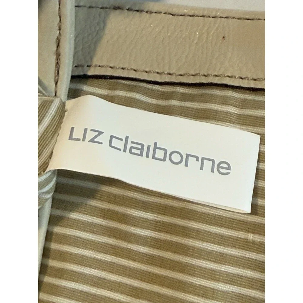 Liz Claiborne‎ CrossBody Purse Bag Taupe Faux Leather Front Flap RN70272 CA16396